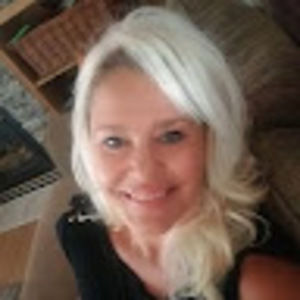 Meet your Posher, Angie